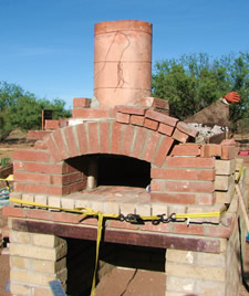 Masonry arch front to pizza oven